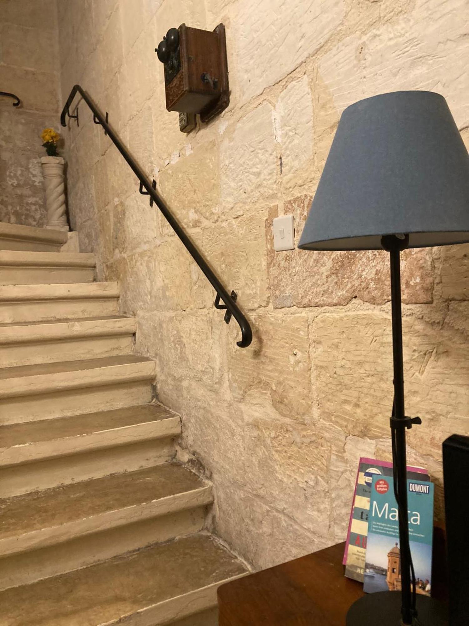 Appartement Charming Central Townhouse In Sliema Steps From Promenade And Sliema Ferry Extérieur photo